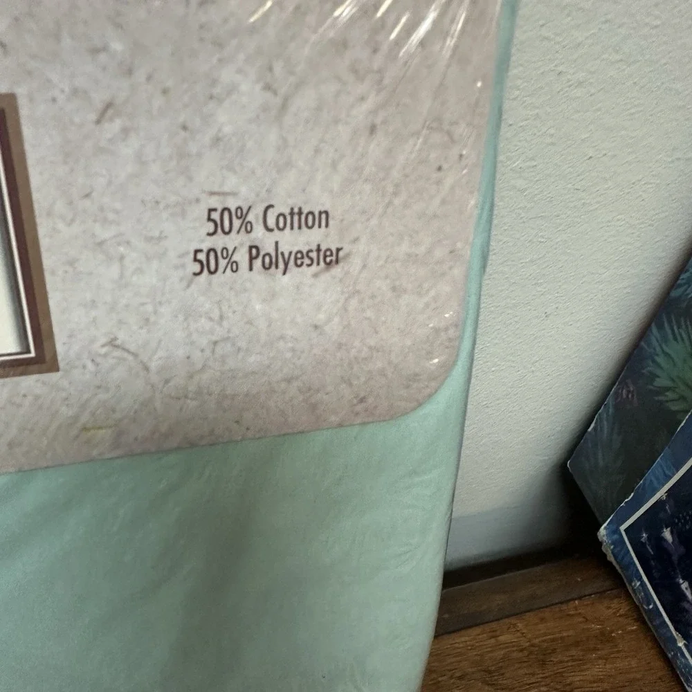 Vtg Dan River Caress Twin Fitted Sheet No iron Percale Green Made in USA NOS NEW